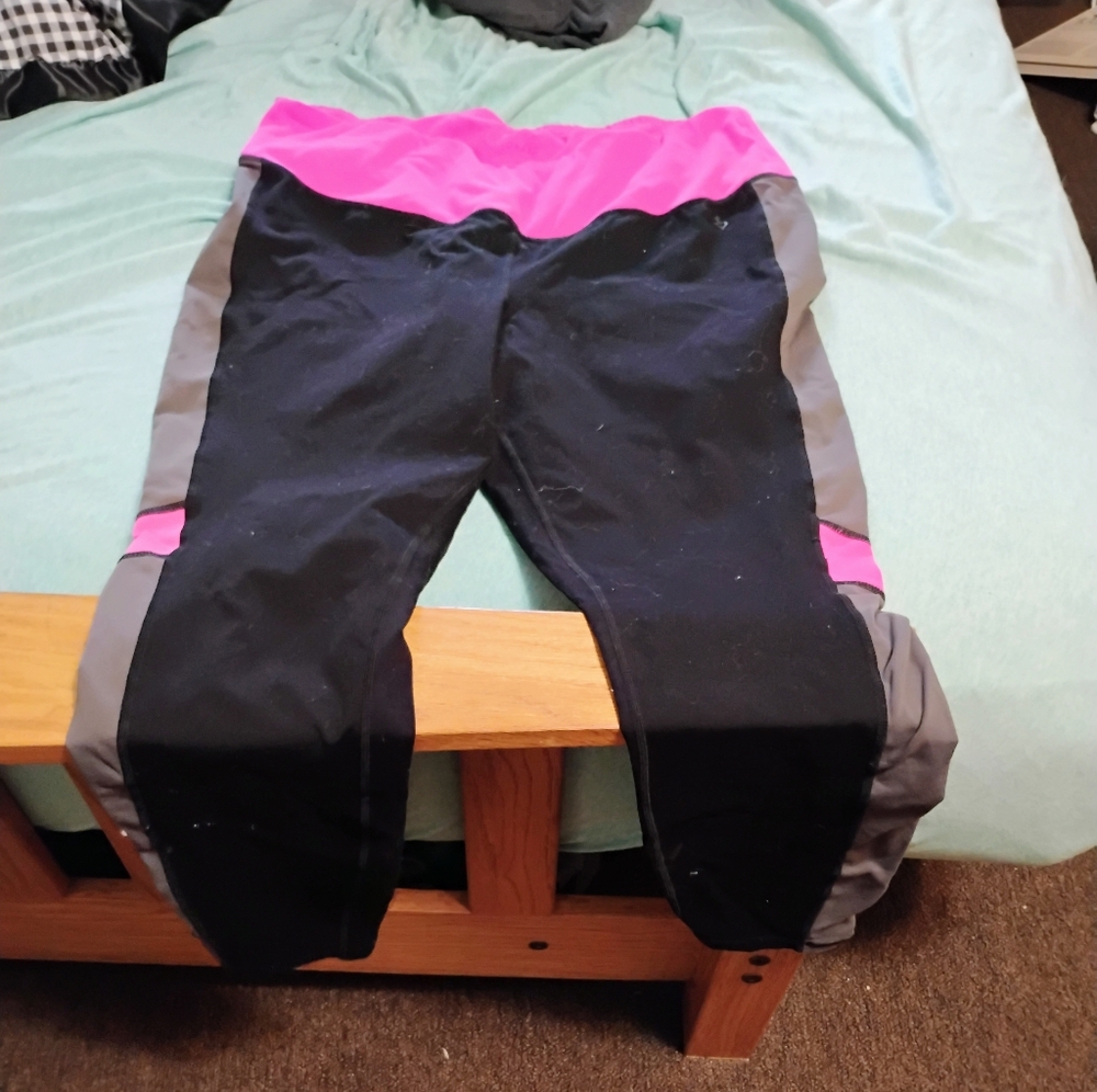 Torrid 2XL Leggings - Pink and Black